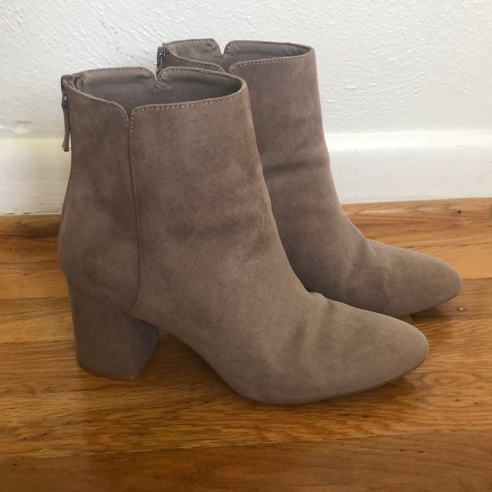 Tan, suede booties with chunky heel